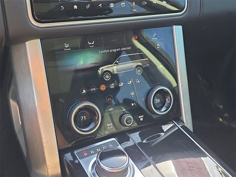Used 2020 Land Rover Range Rover image 23
