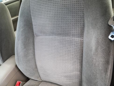 Used 2005 Toyota Corolla CE FWD image 24