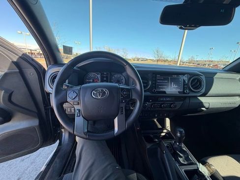 Used 2021 Toyota Tacoma TRD Off-Road image 13