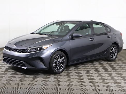 Used 2024 Kia Forte LXS FWD image 6