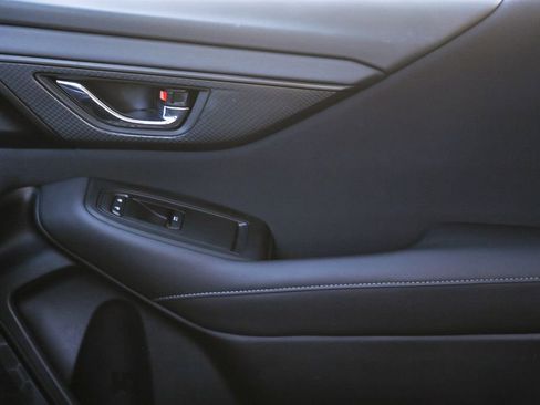 Used 2025 Subaru Outback Premium image 21