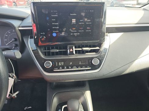 Used 2023 Toyota Corolla LE FWD image 10