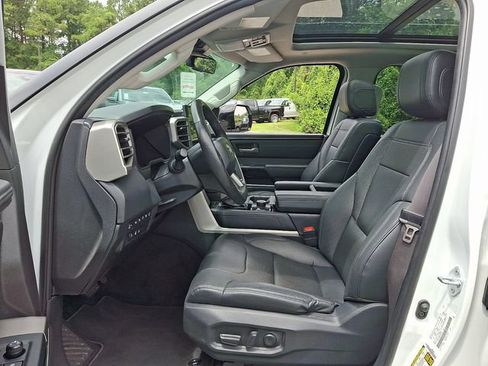 Used 2024 Toyota Tundra Limited AWD/4WD image 13