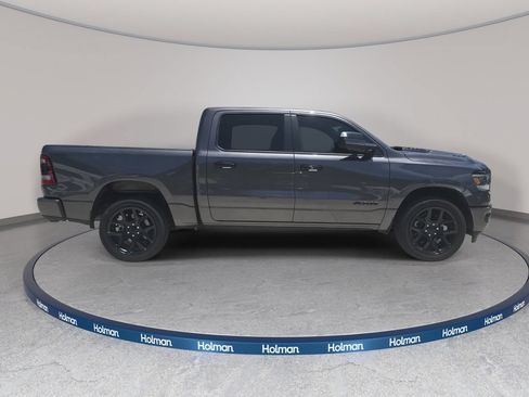 Used 2023 RAM 1500 Laramie AWD/4WD image 5
