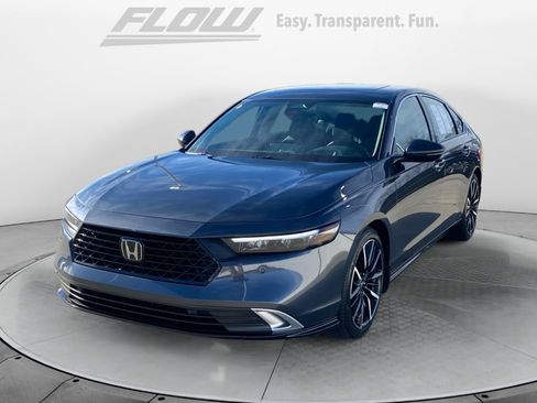 Certified 2023 Honda Accord Touring image 4