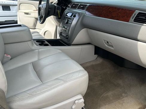Used 2014 GMC Yukon XL SLT RWD image 35