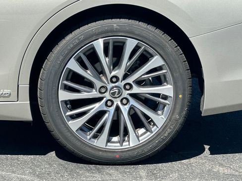 Certified 2020 Lexus ES 300h w/ Premium Package FWD image 36
