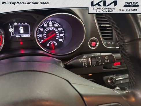 Used 2017 Kia Sedona LX w/ LX Essentials Premium Package image 23