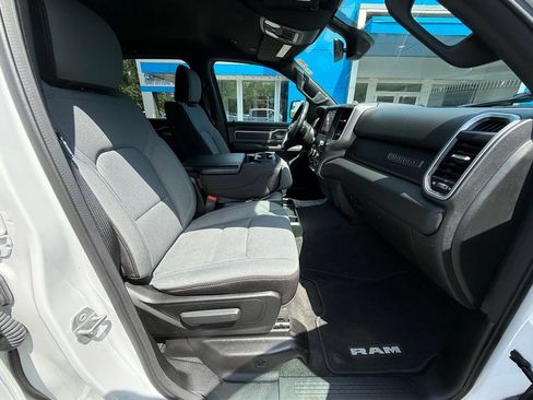Used 2023 RAM 1500 Big Horn AWD/4WD image 34