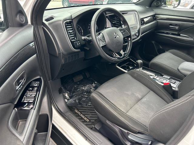 Used 2018 Mitsubishi Outlander LE AWD/4WD image 8