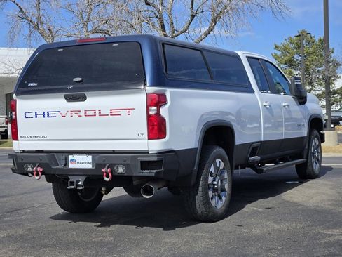 Used 2021 Chevrolet Silverado 2500 LT w/ Convenience Package AWD/4WD image 4
