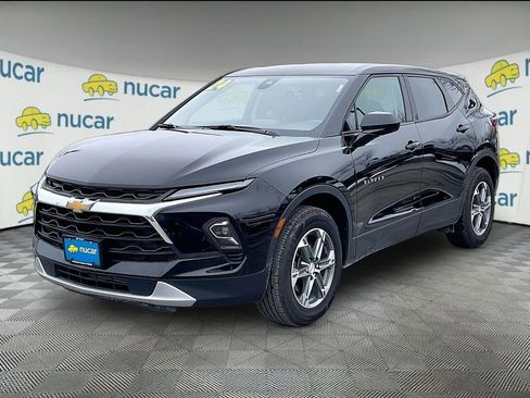 Used 2024 Chevrolet Blazer LT AWD/4WD image 3