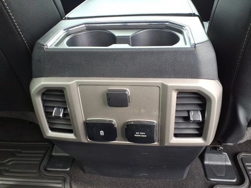 Used 2020 Ford F150 Lariat AWD/4WD image 18