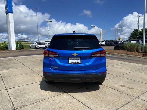 Used 2024 Chevrolet Equinox LS w/ LS Convenience Package FWD image 6