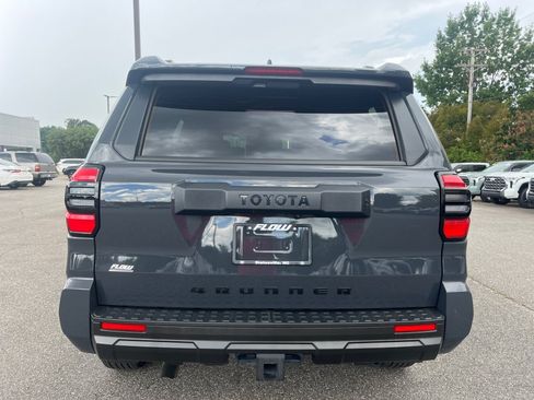Used 2026 Toyota 4Runner SR5 RWD image 16