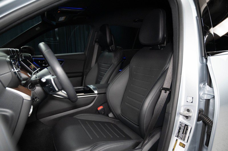 Certified 2026 Mercedes-Benz GLC 300 image 11