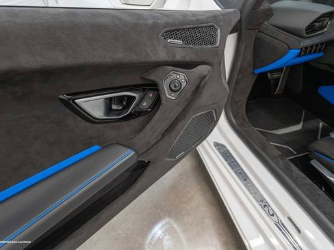 Used 2024 Lamborghini Huracan Tecnica RWD image 37