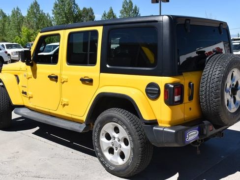 Used 2018 Jeep Wrangler Unlimited Sahara AWD/4WD image 8