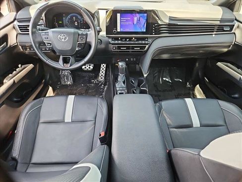 Used 2025 Toyota Camry SE FWD image 22