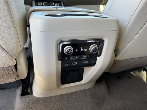 Used 2021 GMC Yukon Denali w/ Denali Ultimate Package image 30