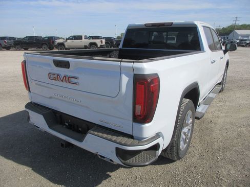 New 2026 GMC Sierra 1500 Denali AWD/4WD image 5