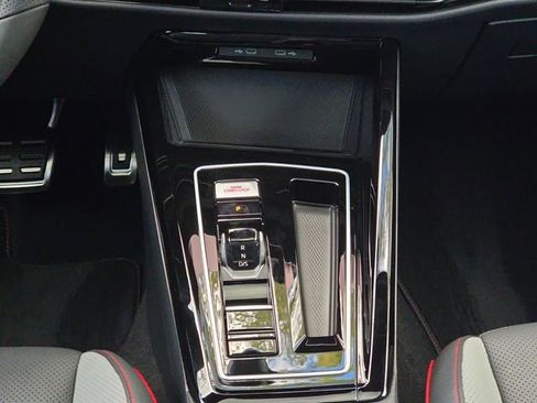 New 2025 Volkswagen GTI SE image 20