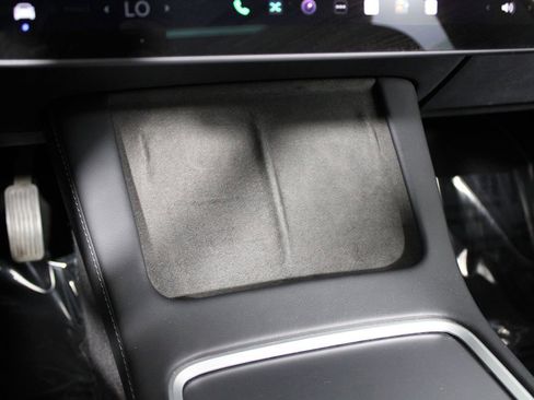 Used 2023 Tesla Model 3 Standard Range image 16