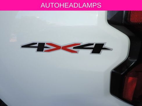 Used 2024 Chevrolet Colorado W/T w/ WT Convenience Package II AWD/4WD image 14