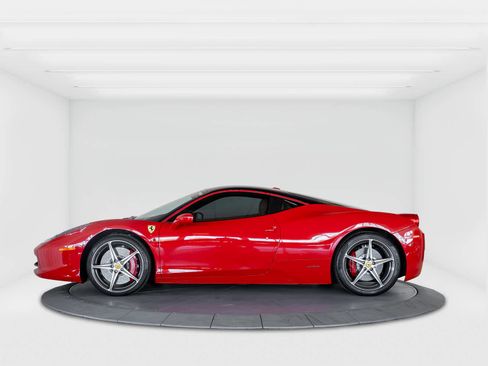 Certified 2012 Ferrari 458 Italia Coupe image 2