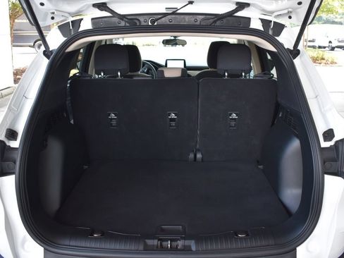 Used 2020 Ford Escape SE FWD image 12