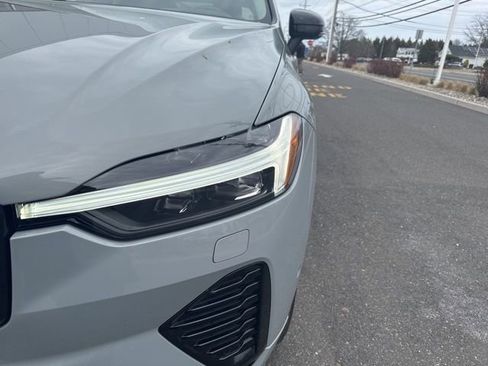 Certified 2025 Volvo XC60 B5 Plus image 7