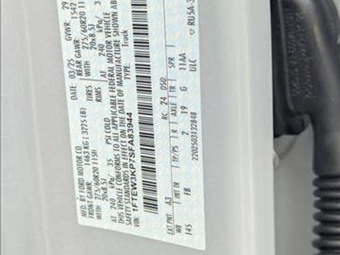 Used 2025 Ford F150 XLT w/ Equipment Group 302A MID RWD image 19