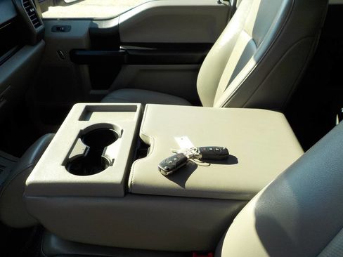 Used 2022 Ford F250 XL w/ Power Equipment Group image 30