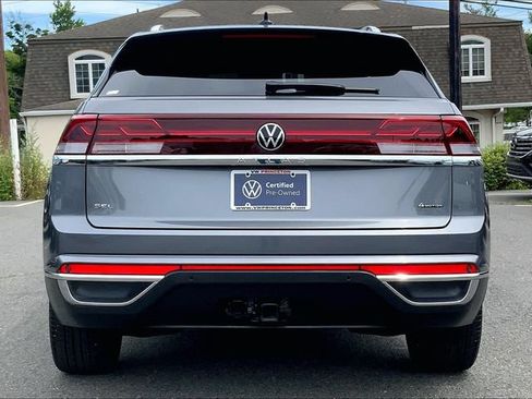 Certified 2025 Volkswagen Atlas Cross Sport SEL AWD/4WD image 6