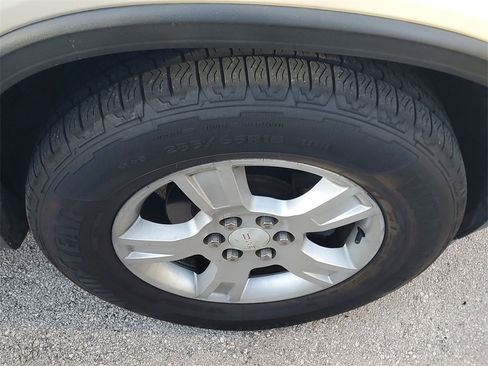 Used 2012 GMC Acadia SLE image 10