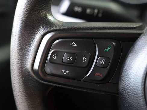 Used 2020 Jeep Wrangler Sport AWD/4WD image 17