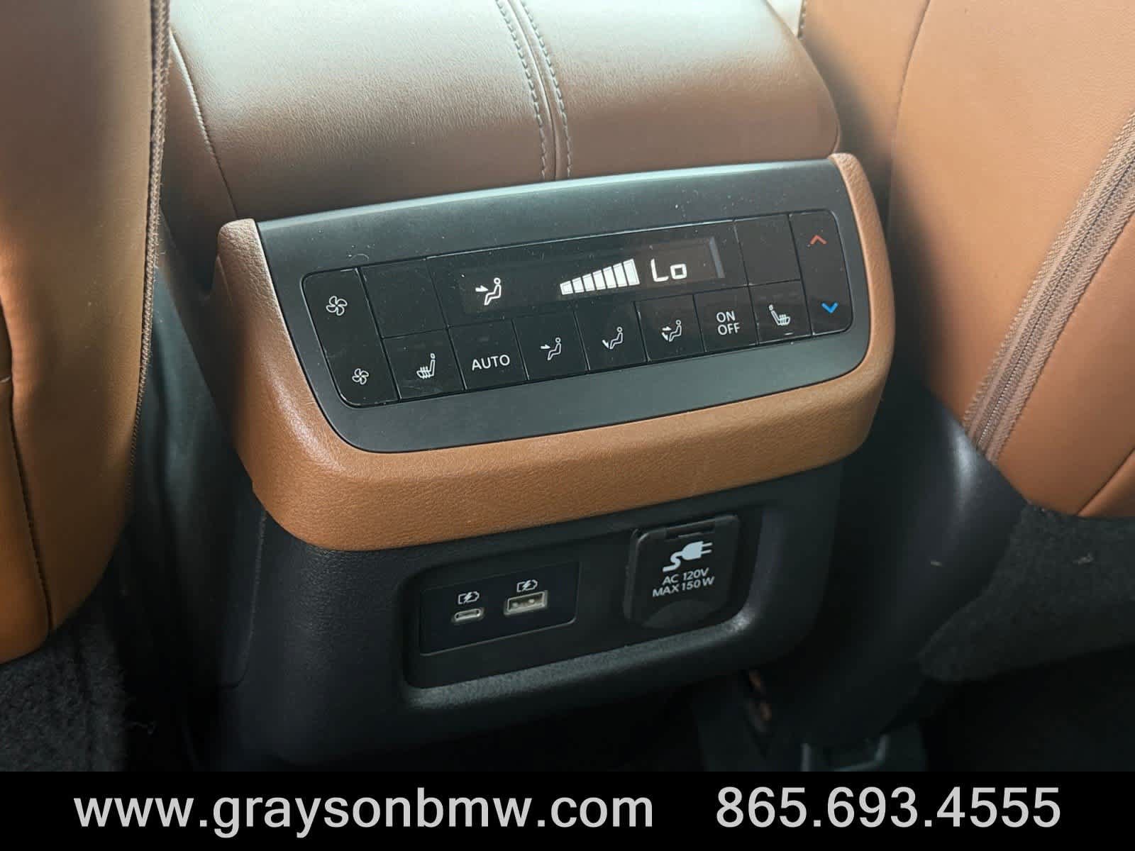 Used 2023 Nissan Pathfinder Platinum w/ Cargo Package AWD/4WD image 18