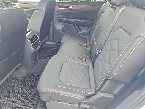 Used 2026 Volkswagen Atlas SE AWD/4WD image 33