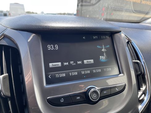Used 2018 Chevrolet Cruze LT w/ LT Convenience Package FWD image 17