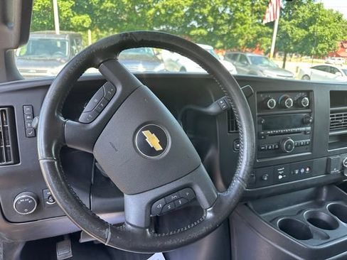 Used 2020 Chevrolet Express 3500 w/ Power Convenience Package RWD image 14