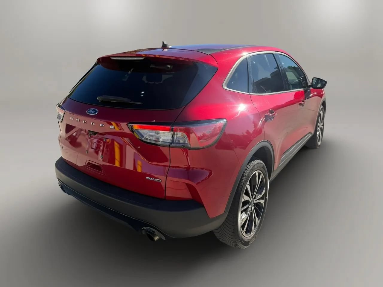Used 2021 Ford Escape SE w/ SE Sport Appearance Package AWD/4WD image 7