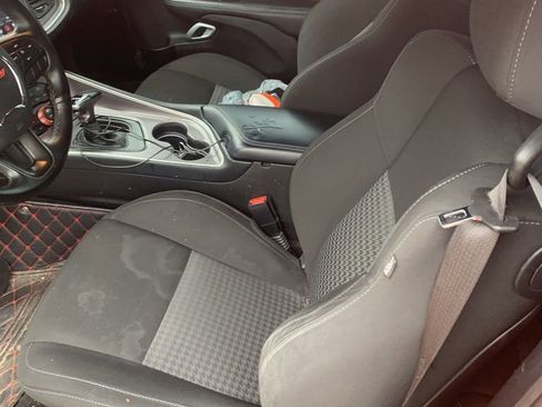 Used 2022 Dodge Challenger R/T image 23