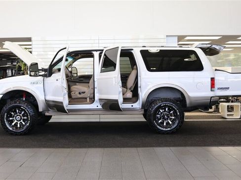 Used 2000 Ford Excursion Limited AWD/4WD image 10