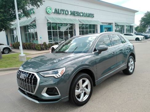 Used 2020 Audi Q3 2.0T Premium Plus w/ Premium Plus Package AWD/4WD image 1