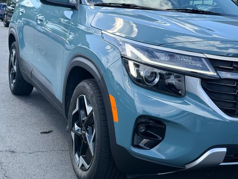 Certified 2024 Kia Seltos EX AWD/4WD image 4