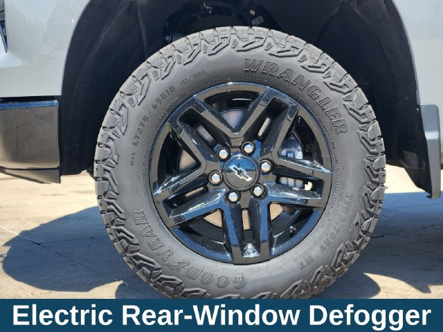 Used 2024 Chevrolet Silverado 1500 Custom Trail Boss AWD/4WD image 14