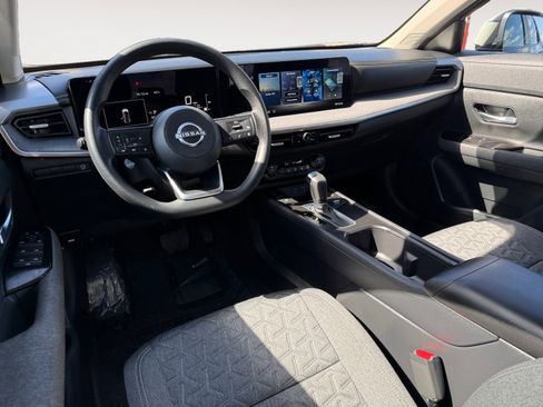 Used 2026 Nissan Kicks SV FWD image 15