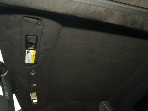 Used 2024 Lamborghini Huracan Sterrato image 24