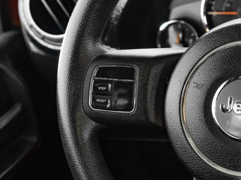 Used 2012 Jeep Wrangler Unlimited Sport image 14