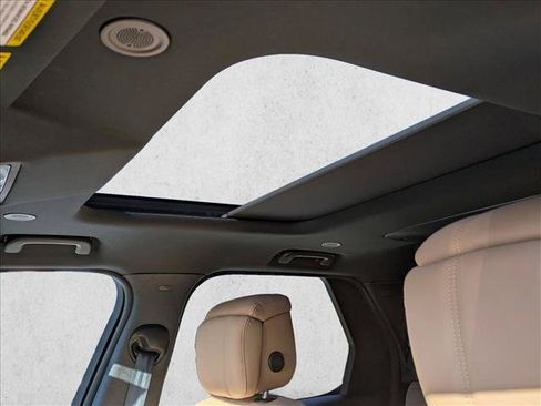 New 2026 Land Rover Discovery Limited Edition AWD/4WD image 15
